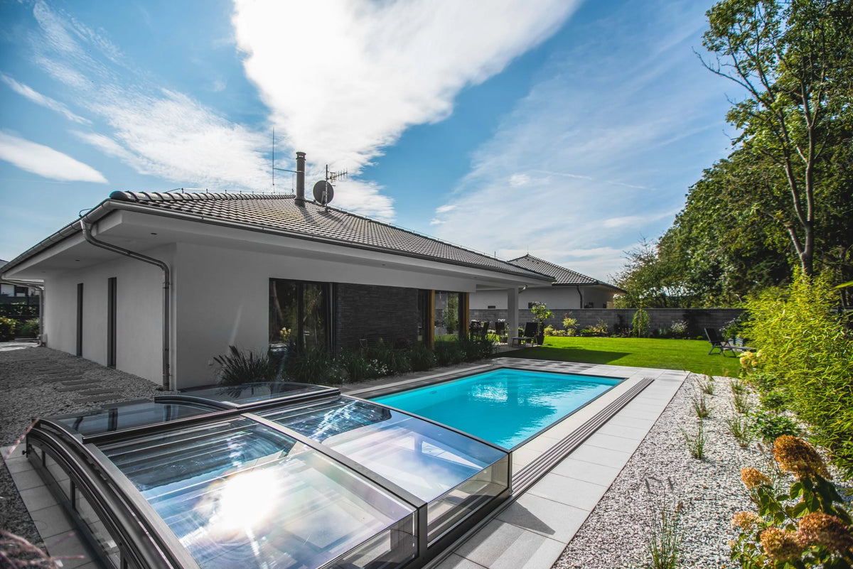 Pool og swimmingpool med totalentreprise
