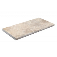 Beige naturstenplatta Natura Kiruna paket med texturerad yta