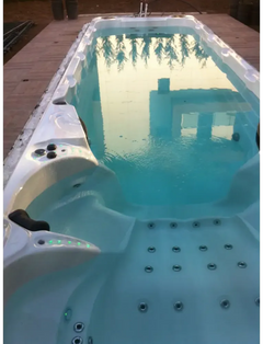 PassionSpa Aquatic 6-swimspa – hvid akryl, turkisblåt vand, indbyggede massagedyser