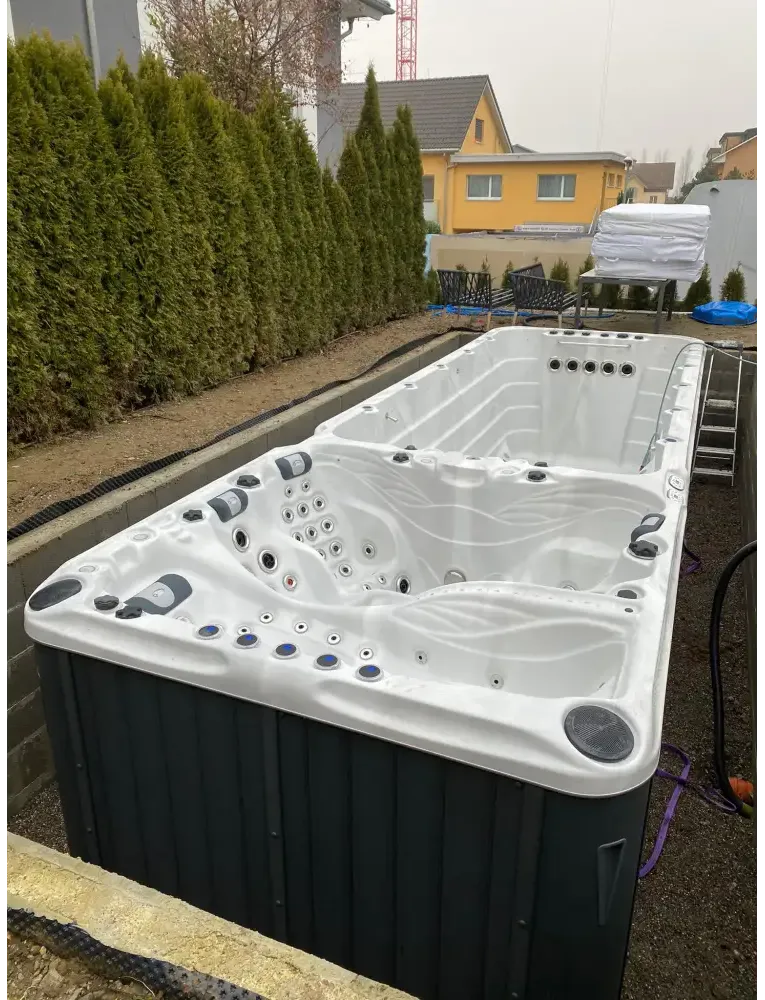 PassionSpa Energy-swimspa – hvid og sort, massagedyser, paneler