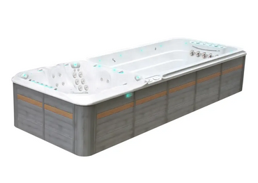 Modern PassionSpa Vitality Swim Spa med grå trädetaljer, vit jet och blåljus