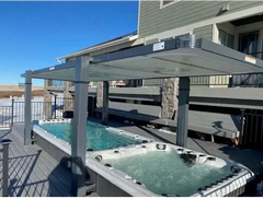 PassionSpa Vitality-swimspa – grå metaloverdækning med transparente paneler over to spabade