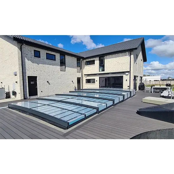 Pooltaket Icon med sarg klarplast antracit i modern glasdesign