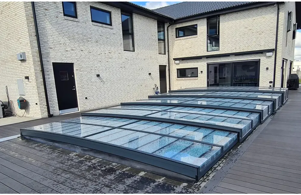 Pooltaket Icon med sarg klarplast antracit, moderna glasplattor