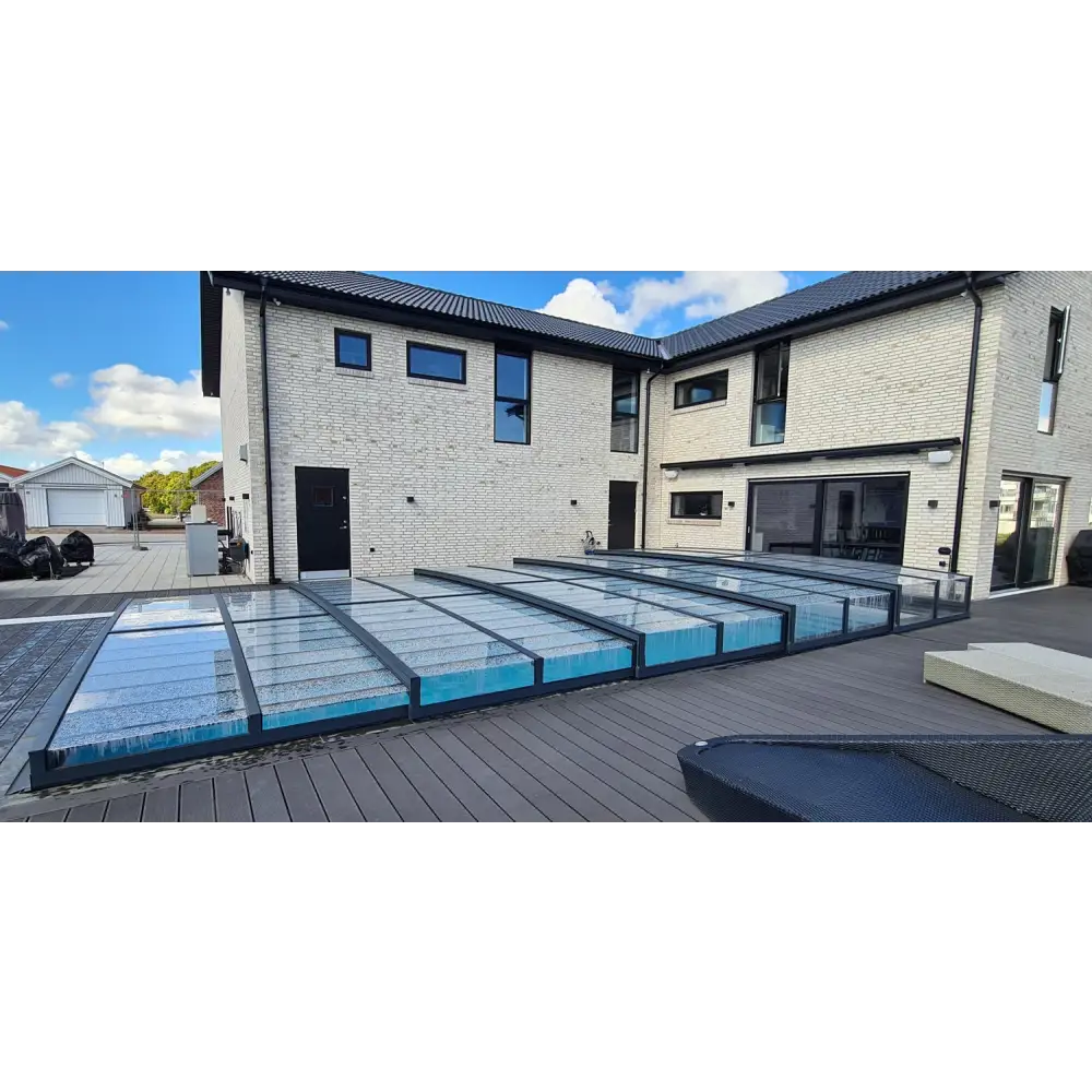 Pooltak Icon Kit med modern glastak för inomhuspool