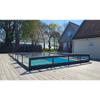Modern glashägnad pool med pooltak icon kit, svart ram och blåvatten