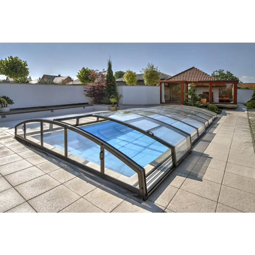 Pooltak Infinity med starka profiler och modern glasdesign 3x6