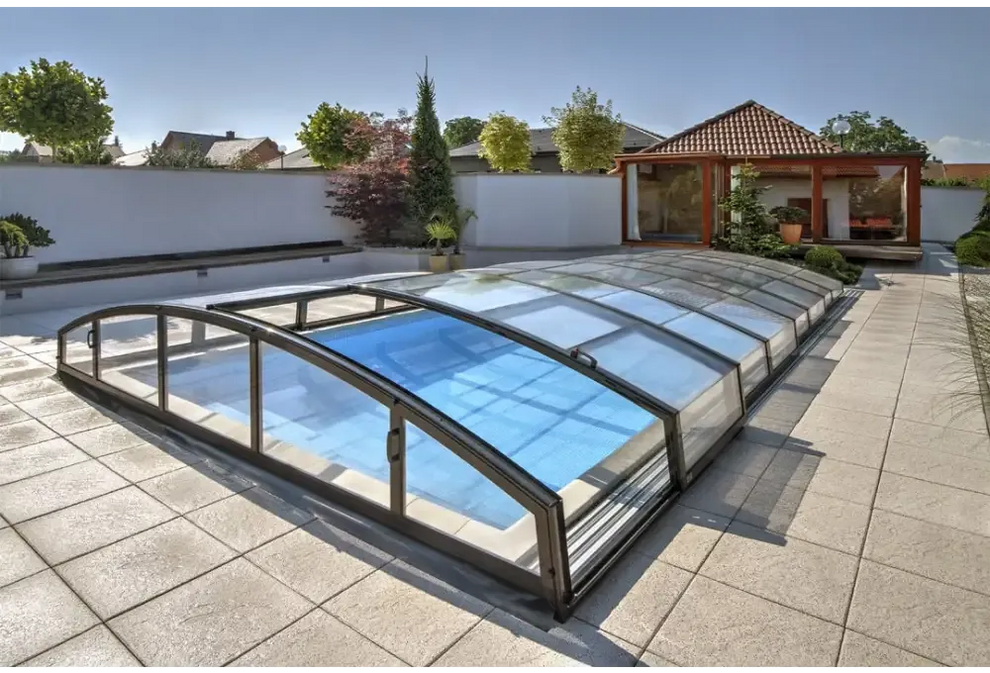 Pooltak Infinity med extra starka profiler i svart ram