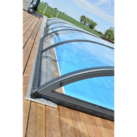 Svart bågad pooltak Nivo Kit 650B med transparenta paneler