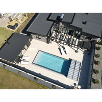 Rektangulär pooltime exklusiv 12mm pp pool med klarblått vatten, beige kakel och mörkgrå pooltak