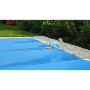 Blå pooltäckning Rolltop för 4×8 pool inkl handenhet