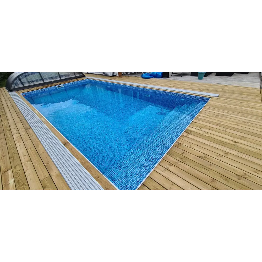 Thermopool Premium med blå mosaik, trädeck och silverkant