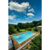 Rektangulär ThermoPP Poolpaket QBig med klart blått vatten och trädeck