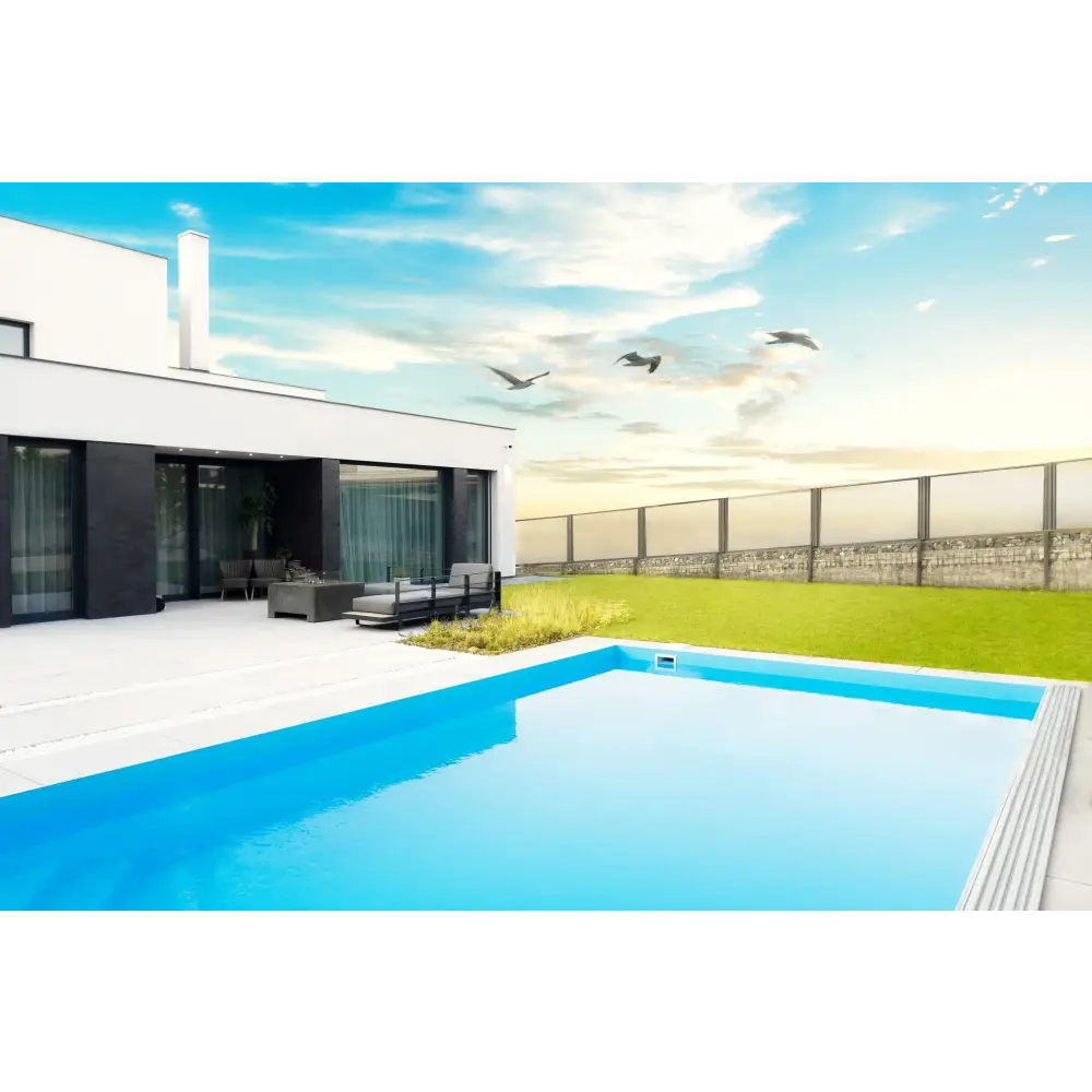 Rektangulär pool med klart blått vatten i ThermoPP Poolpaket QBig 3.5×8